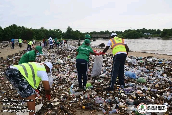 Beach Sanitation in Ghana: A Pathway to Environmental Sustainability and Ecotourism Development