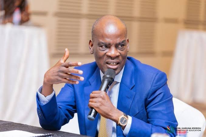 Gov’t Pays Promotion Arrears of 52,000 Teachers; 28,000 Await Payment